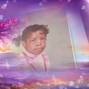 Meet your Posher, Emilydenise